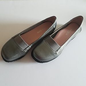 Taryn Rose JAC Traveler Women's Loafers